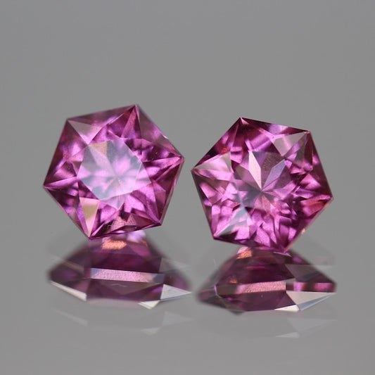 Rhodolite pear 1.32ct &amp; 1.25ct / Tanzania