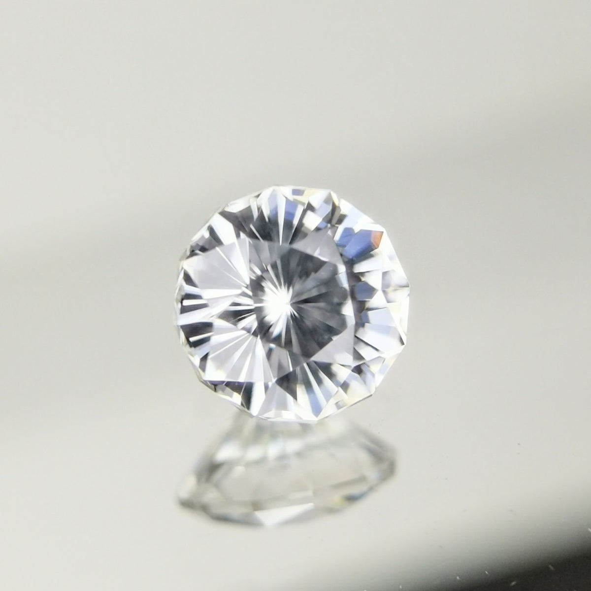 【Trial】“Dodecagon” Colorless Zircon 0.51ct / Cambodia