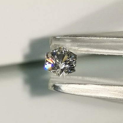 【Trial】“Snowflake” Colorless Zircon 0.38ct / Cambodia