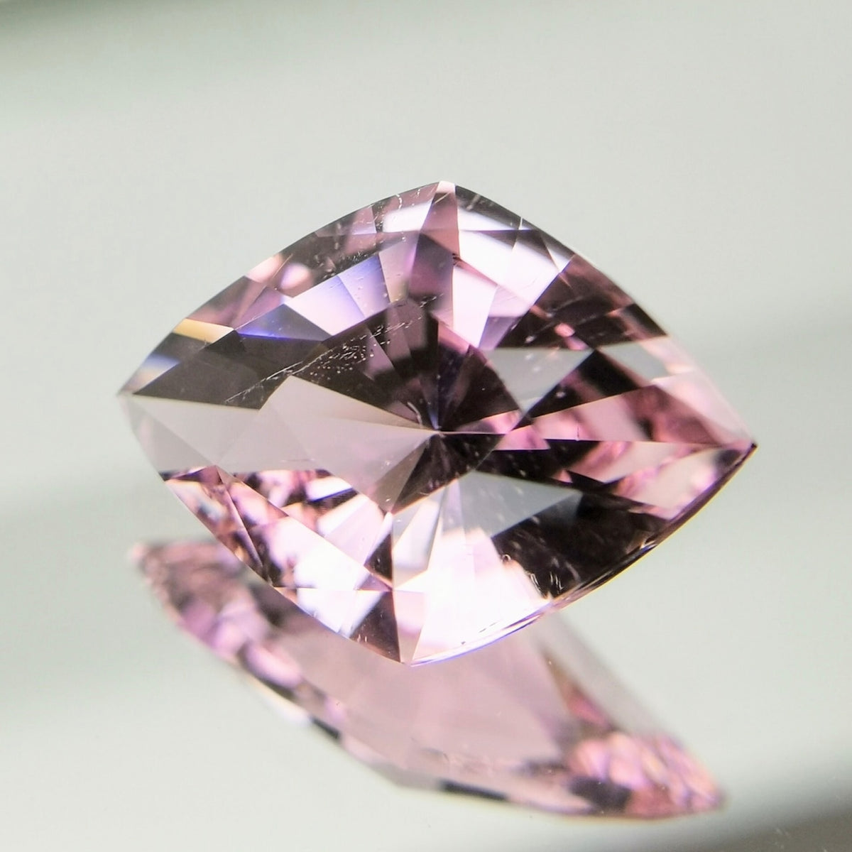 Tourmaline 1.969ct / Nigeria
