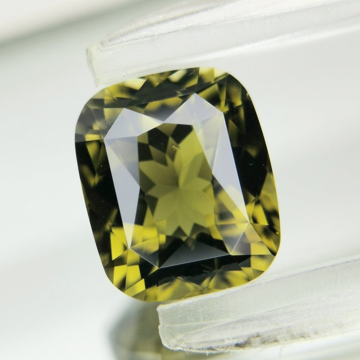 Tourmaline 2.24ct / Tanzania