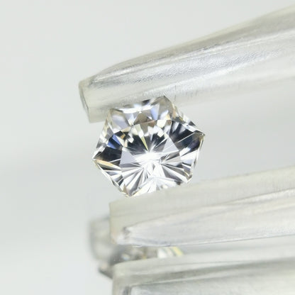 【Trial】“Snowflake” Colorless Zircon 0.38ct / Cambodia