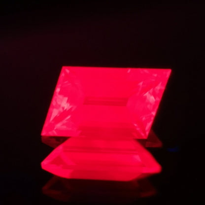 Neon Pink Spinel 0.449ct / Tanzania