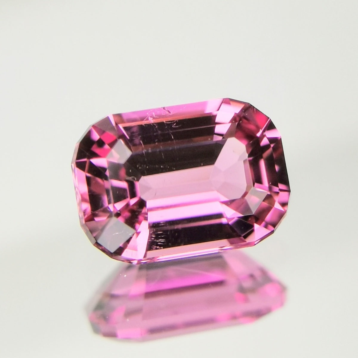 Tourmaline 0.69ct / Brazil