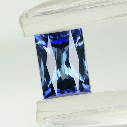 “Ayatori Cut” Un-Heat Sapphire 0.462ct / Vietnam