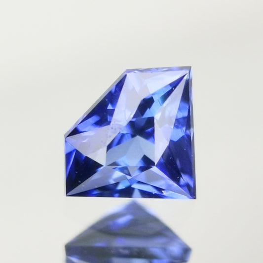 “GemShape” Violetish Blue Sapphire 0.243ct / Burma