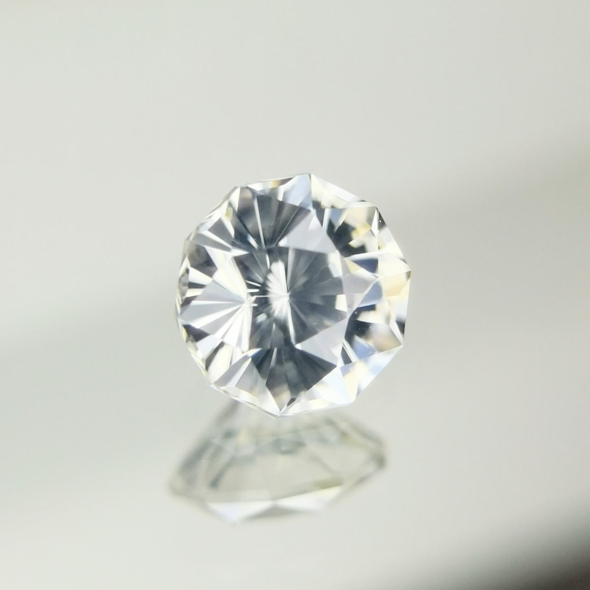 【Trial】Colorless Zircon 0.46ct / Cambodia