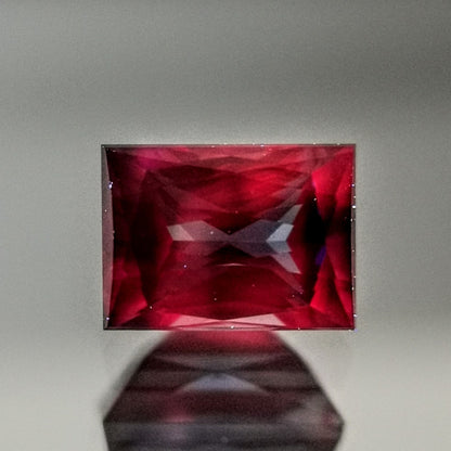 “Ayatori Cut” Un-Heat Sapphire 0.462ct / Vietnam