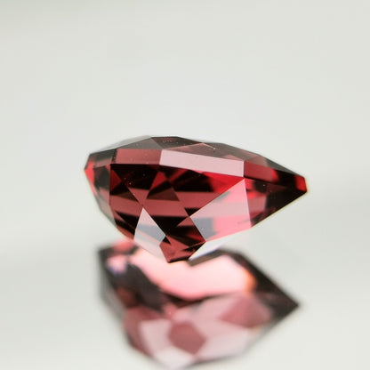 Reddish Orange Spinel 0.636ct / Burma
