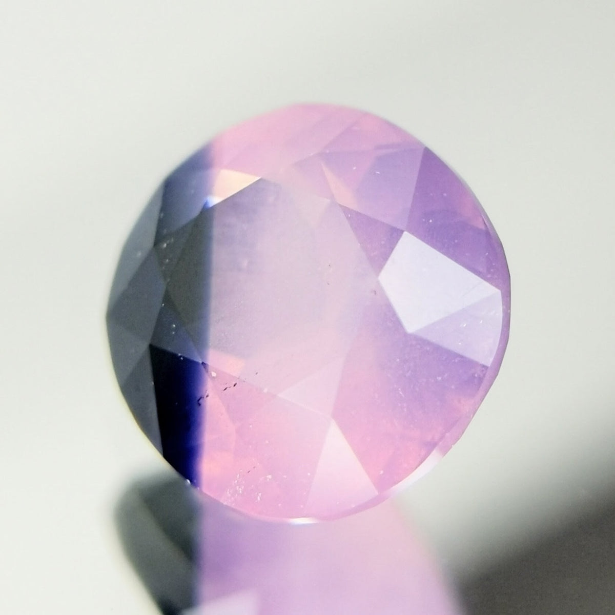 【Trial】“Dark Blue ＆ Silky Pink” Un-Heat Parti-Color Sapphire 1.010ct / Vietnam