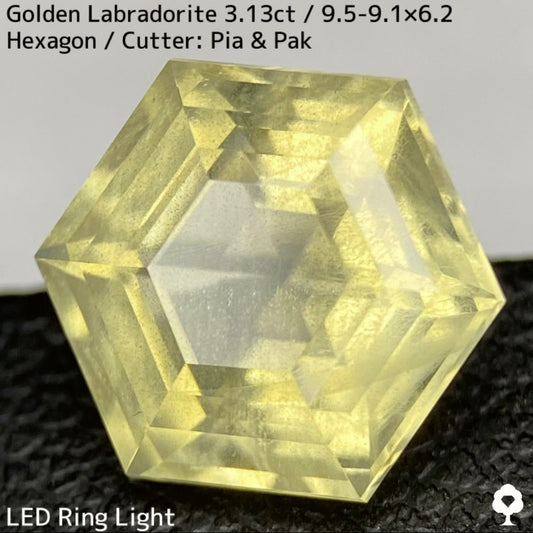 Golden Labradorite 3.13ct★A stone that seems to seal a sparkling sandstorm in a labyrinth★Includes rough stones from the same lot