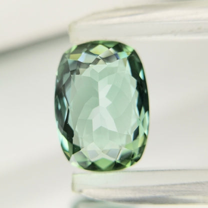 Green Tourmaline 2.217ct / Brazil