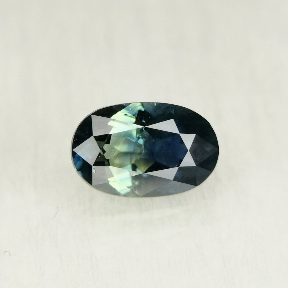 【Trial】Greenish Blue Sapphire 0.271ct / Vietnam