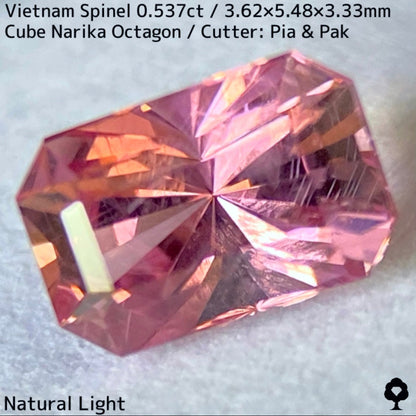 Spinel 0.537ct / Vietnam