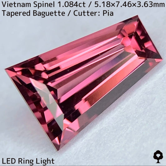 Spinel 1.084ct / Vietnam / Tapered Bafuette