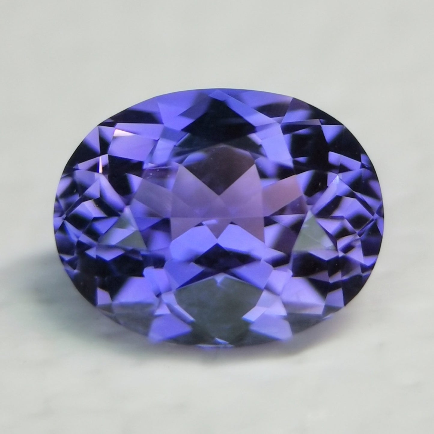 Pinkish Blue Sapphire 0.527ct / Vietnam