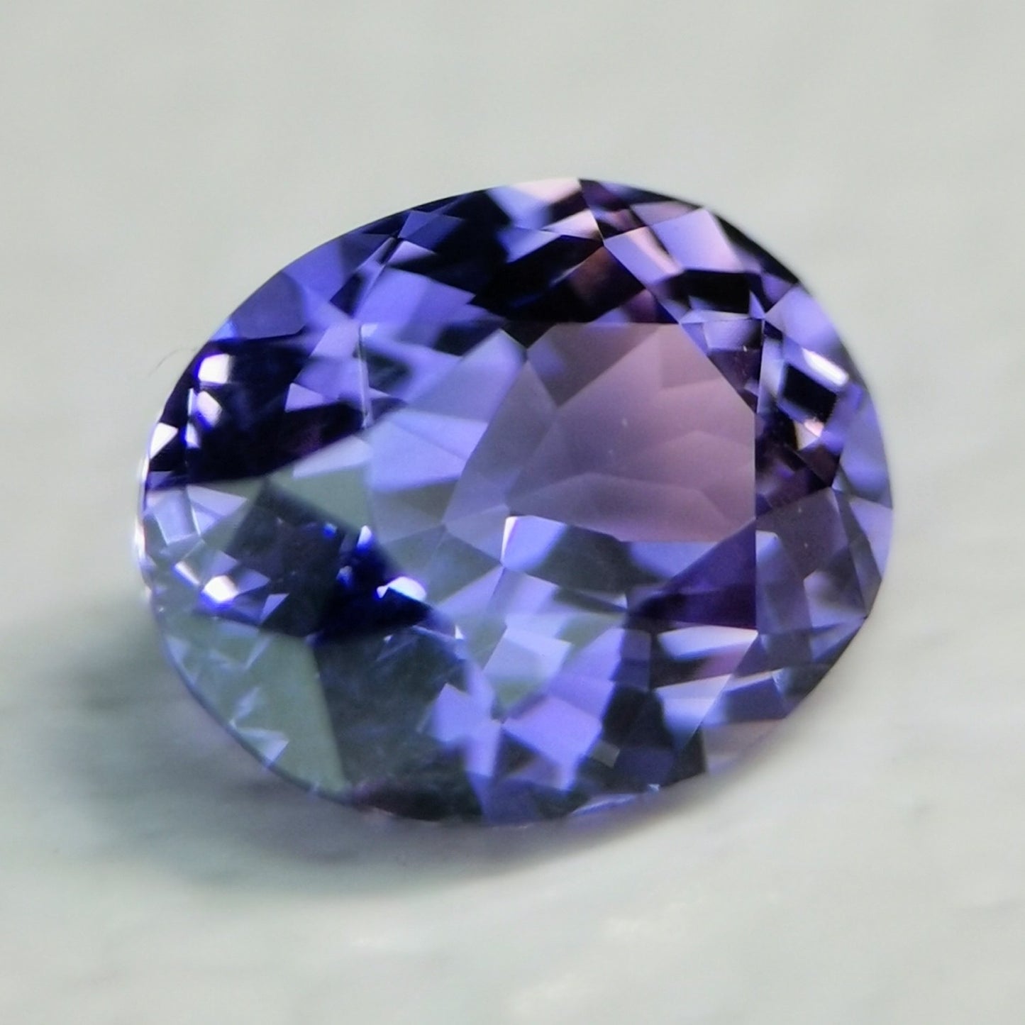 Pinkish Blue Sapphire 0.527ct / Vietnam