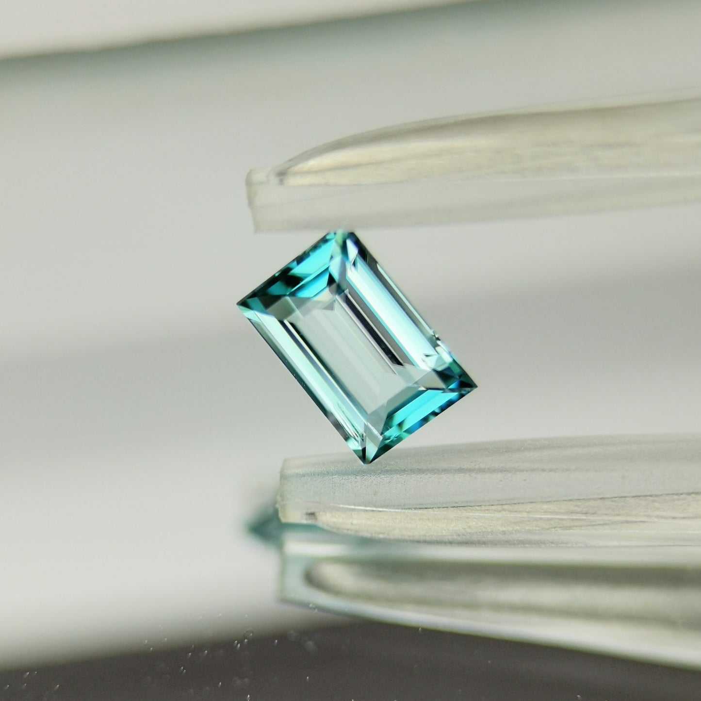 [One Price] "Nori's Gem" Grandidierite 0.390ct / Madagascar