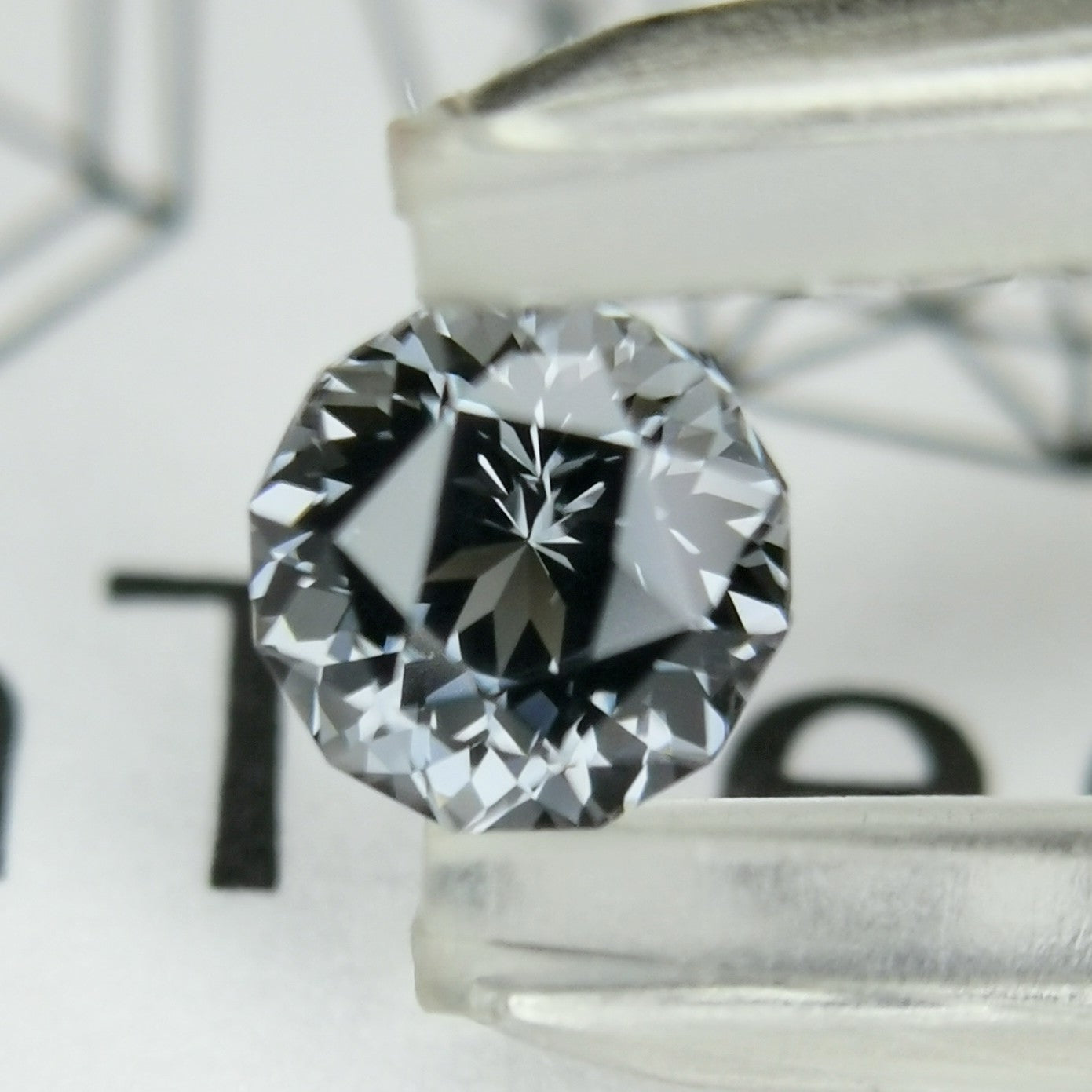【Trial Price】Grey Spinel 0.380ct / Burma