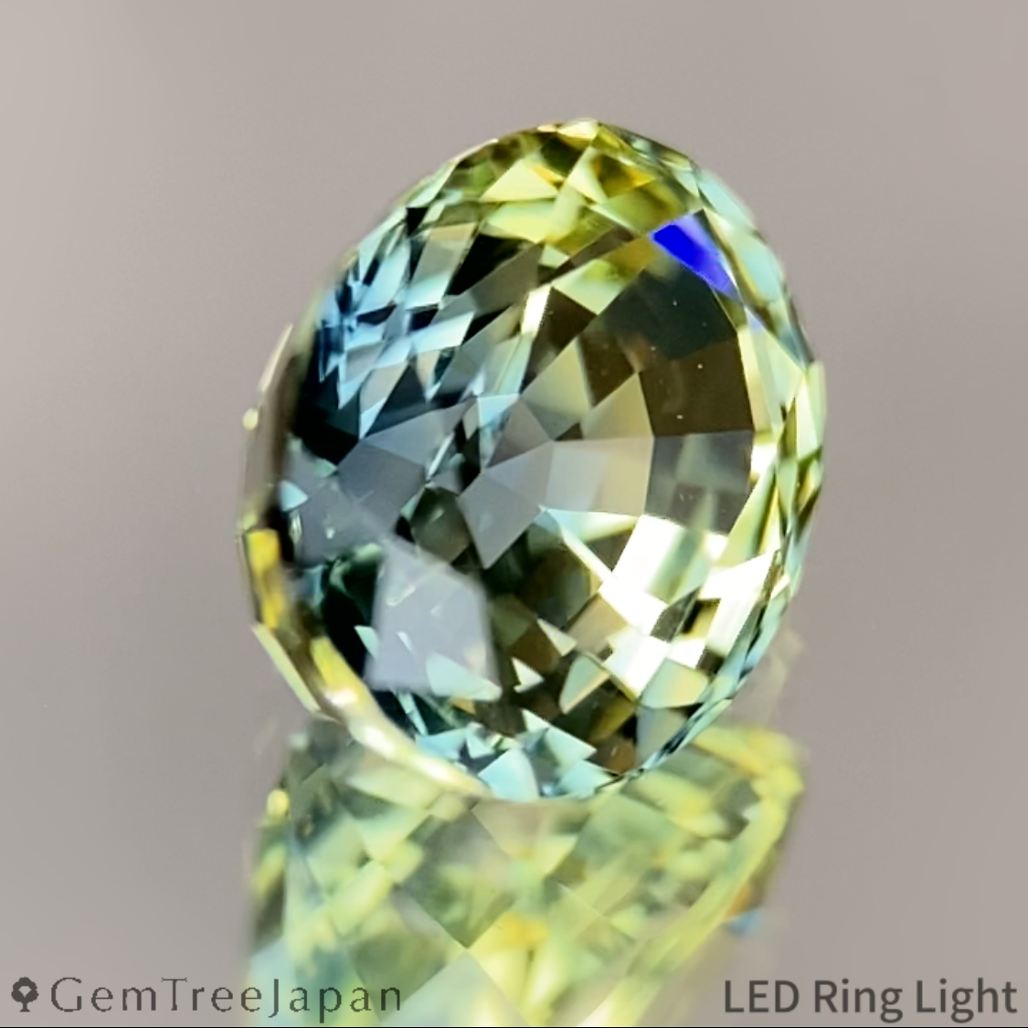 Un-Heat Parti-Color Sapphire 1.944ct / Kanchanaburi (Thailand)