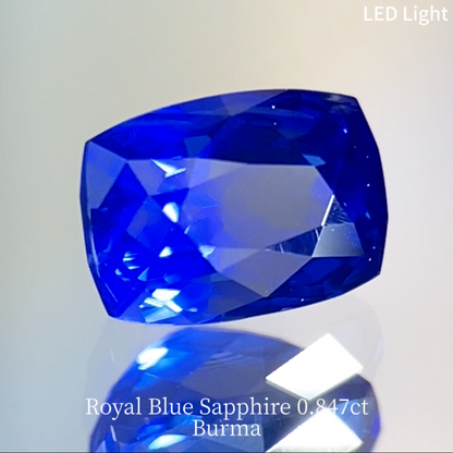 Royal Blue Sapphire 0.847ct / Burma