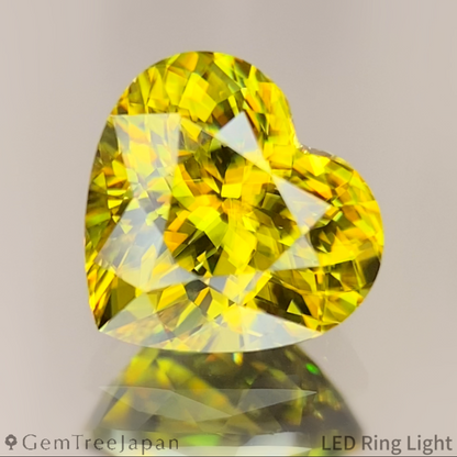 【Trial  Price】Greenish Gold Sphene 1.626ct / Madagascar