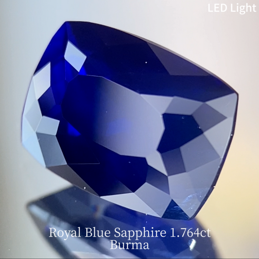 Royal Blue Sapphire 1.764ct / Burma