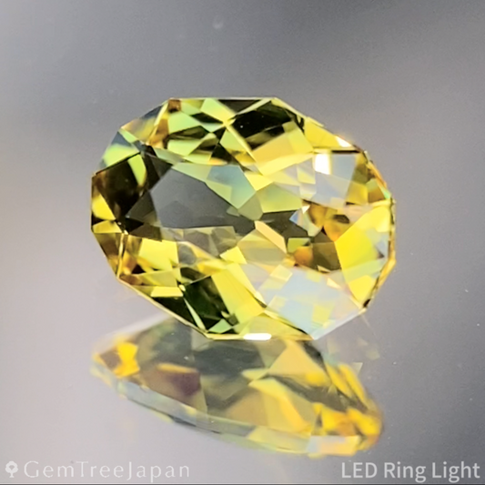 Greenish Yellow Sapphire 0.428ct / Vietnam