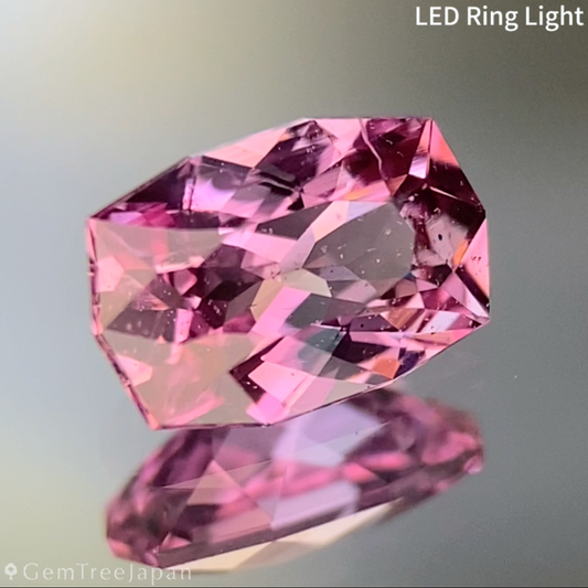 Un-Heat Padparadscha Sapphire 0.715ct / Sri Lanka