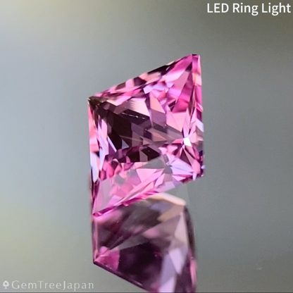 Un-Heat Padparadscha Sapphire 0.477ct / Sri Lanka