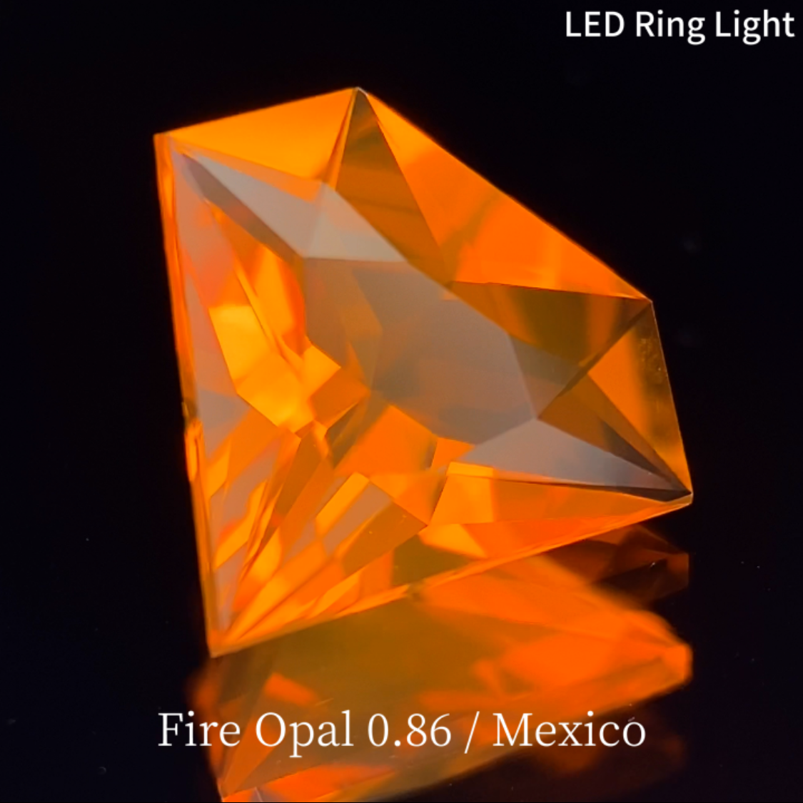 Fire Opal 0.86ct / Mexico