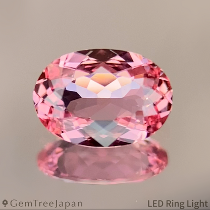 Padparadscha Sapphire 0.415ct / Sri Lanka