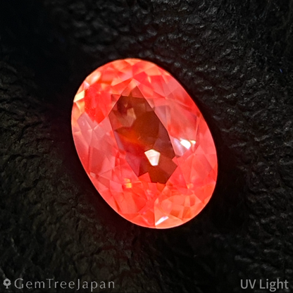 Un-Heat Padparadscha Sapphire 0.475ct / Sri Lanka
