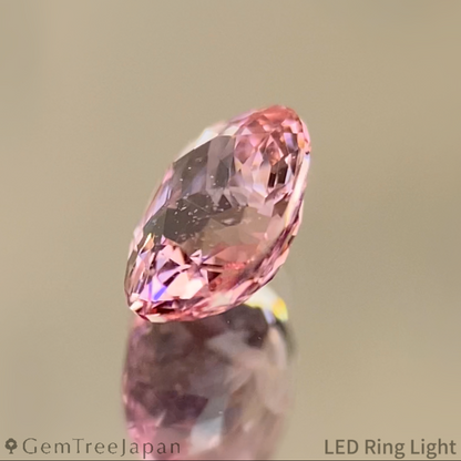 Padparadscha Sapphire 0.491ct / Sri Lanka