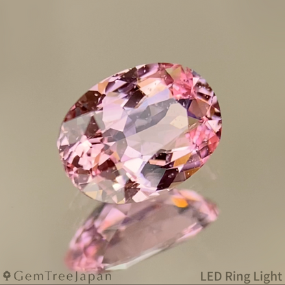 Padparadscha Sapphire 0.491ct / Sri Lanka