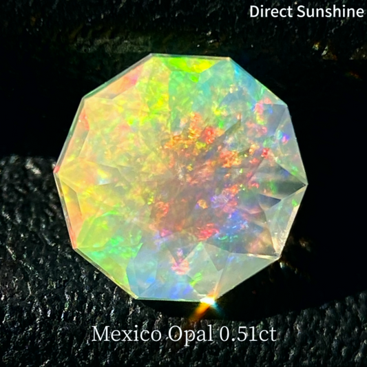 Mexico Opal 0.51ct / Narika Cut