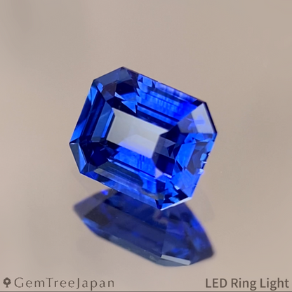 Cornflower Blue Sapphire 0.528ct / Sri Lanka