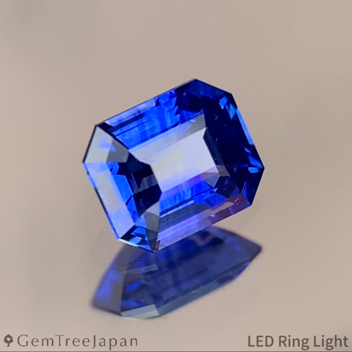 Cornflower Blue Sapphire 0.528ct / Sri Lanka