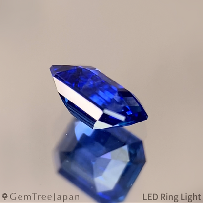 Cornflower Blue Sapphire 0.528ct / Sri Lanka