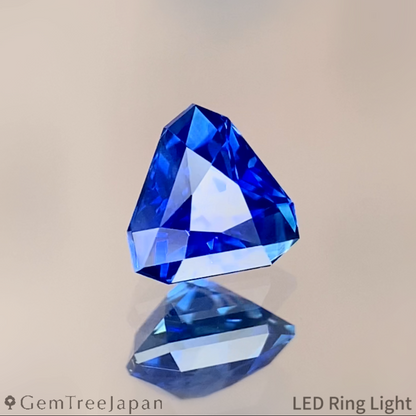 Cornflower Blue Sapphire 0.602ct / Sri Lanka