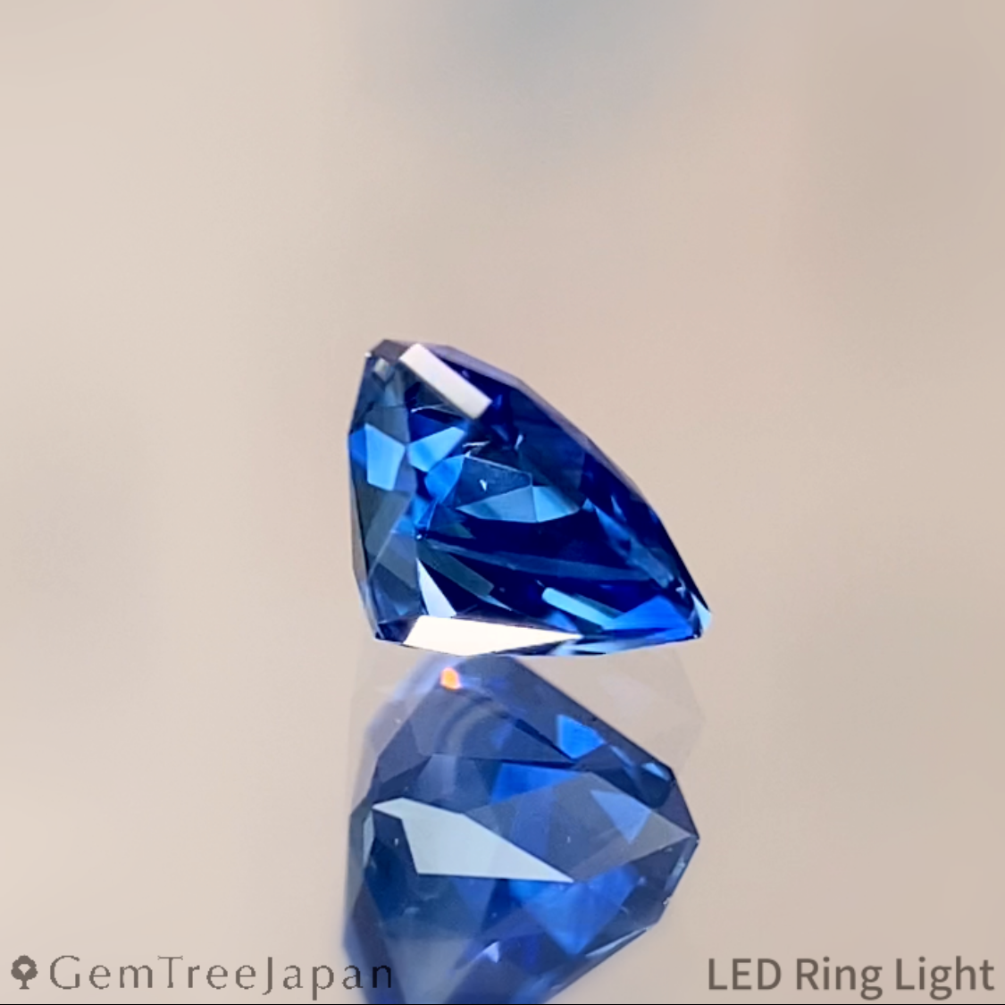 Cornflower Blue Sapphire 0.602ct / Sri Lanka
