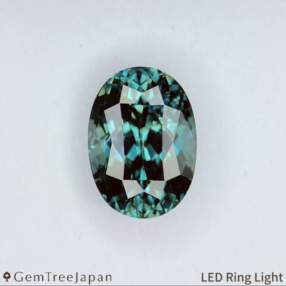 UV Tenebresent Zircon 1.256ct / Cambodia (UV Tenebrescence)