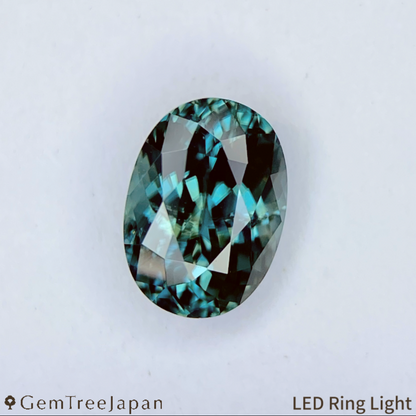 UV Tenebresent Zircon 1.256ct / Cambodia (UV Tenebrescence)