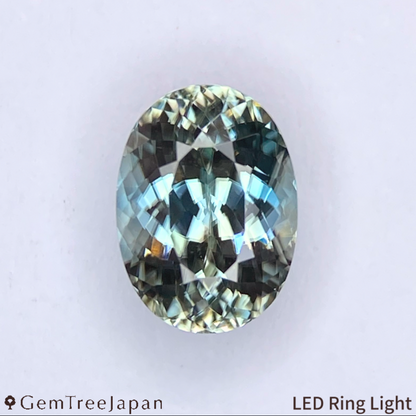 UV Tenebrescent Zircon 1.375ct / Cambodia