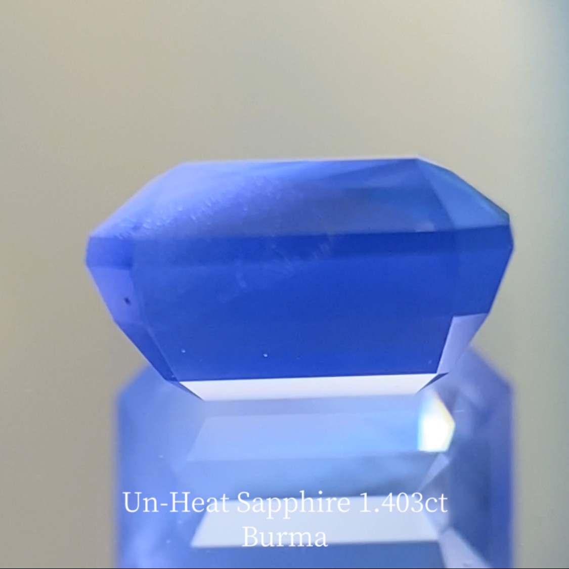 Burmese unheated sapphire 1.403ct ★ A cute stone with a soft cornflower blue color wrapped in a rare Burmese silk veil