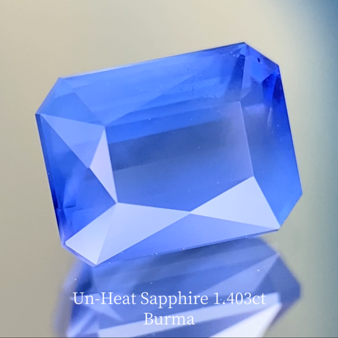 Burmese unheated sapphire 1.403ct ★ A cute stone with a soft cornflower blue color wrapped in a rare Burmese silk veil