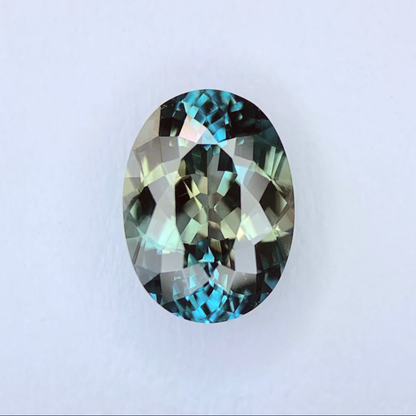 UV Tenebrescent Zircon 1.183ct / Cambodia