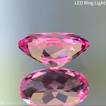 Un-Heat Padparadscha Sapphire 0.437ct / Sri Lanka