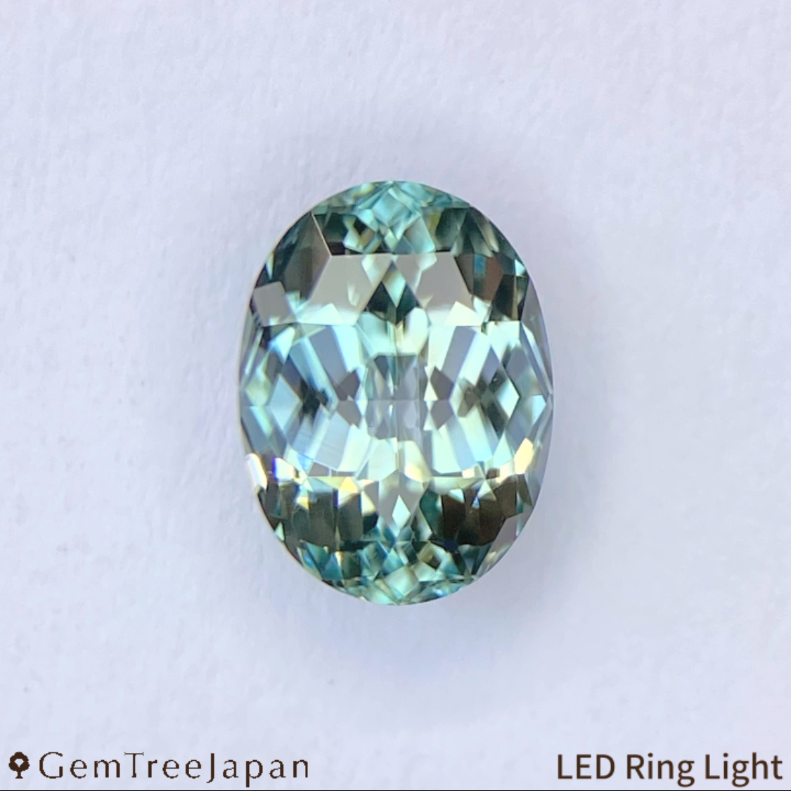 UV Tenebrescent Zircon 1.183ct / Cambodia