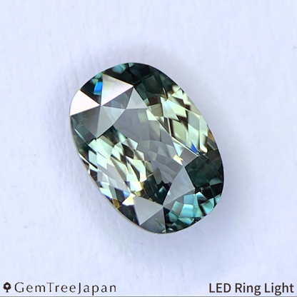 UV Tenebrescent Zircon 1.183ct / Cambodia